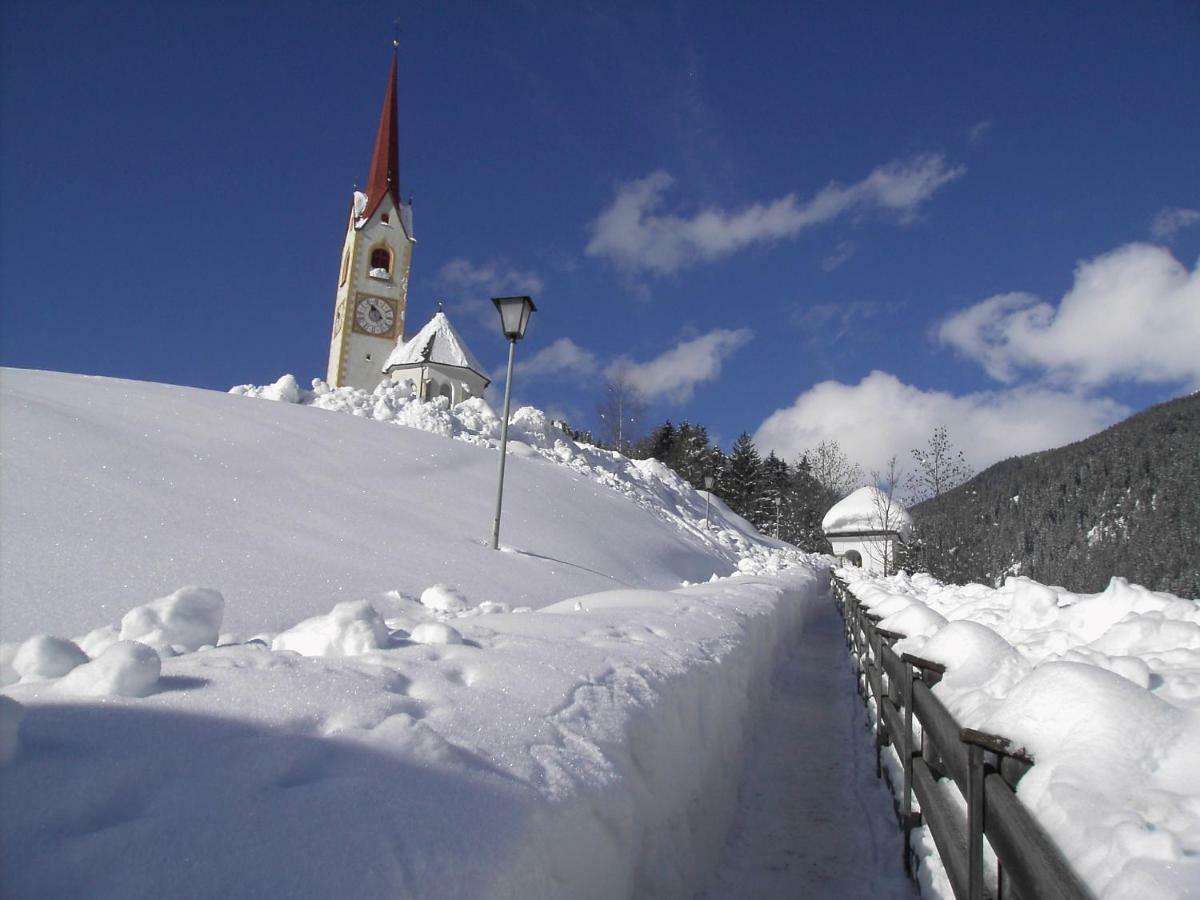 Gruberhof Appartement Innichen Buitenkant foto