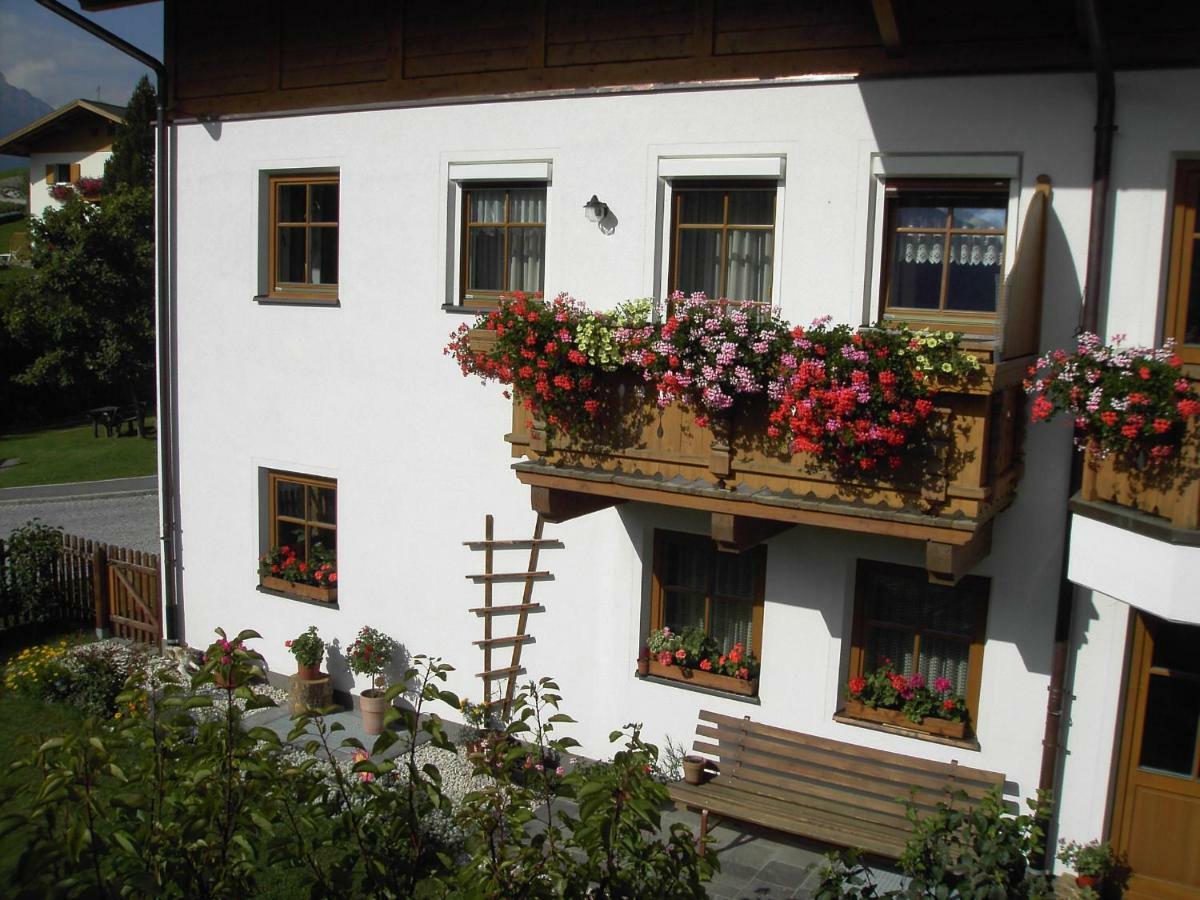Gruberhof Appartement Innichen Buitenkant foto