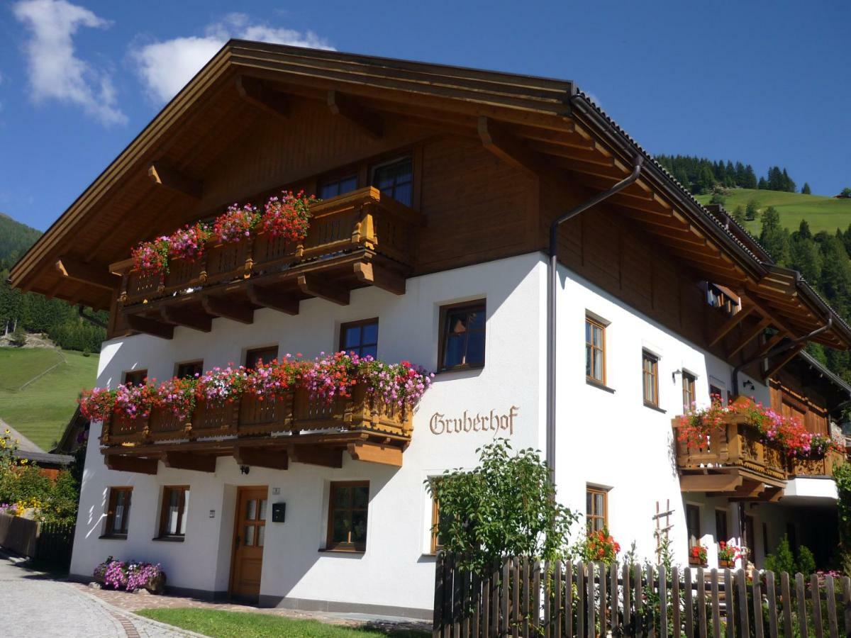 Gruberhof Appartement Innichen Buitenkant foto