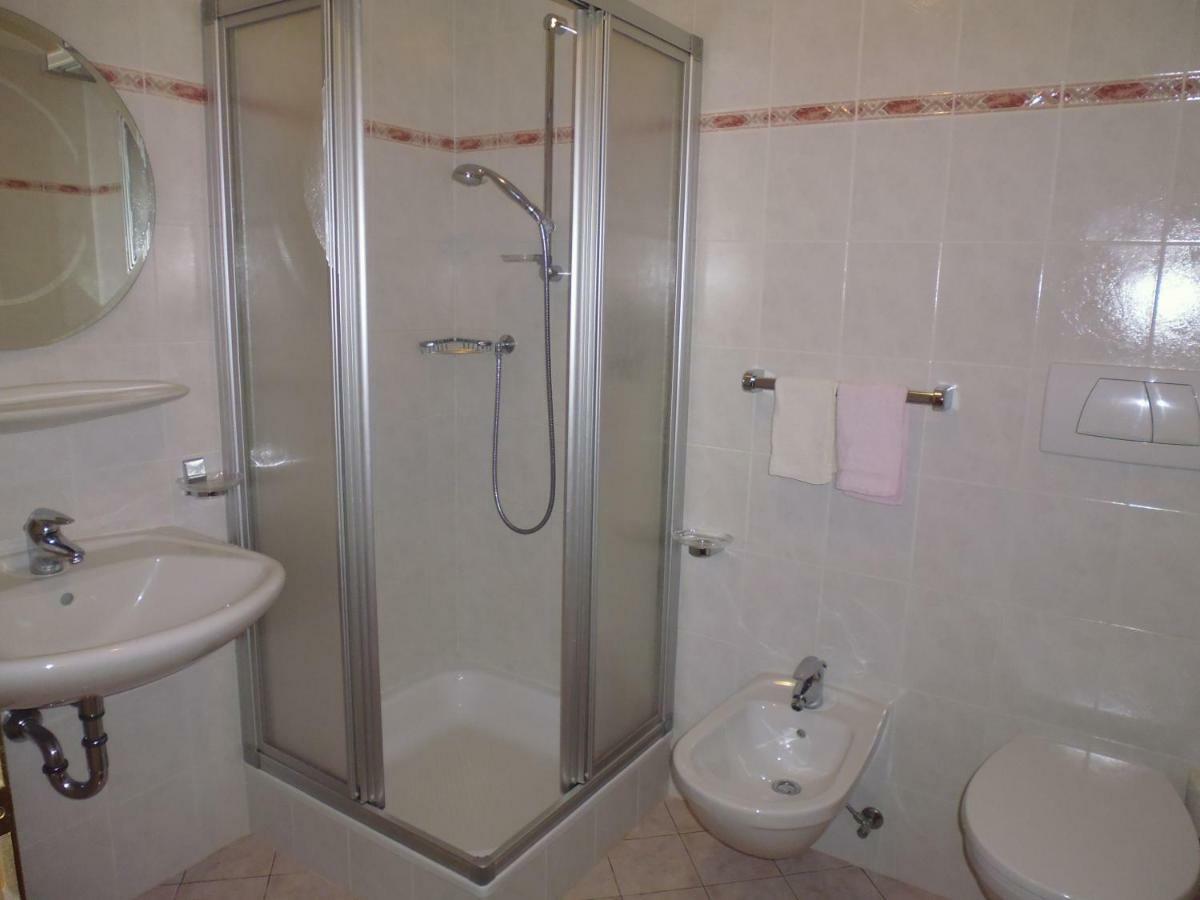 Gruberhof Appartement Innichen Buitenkant foto